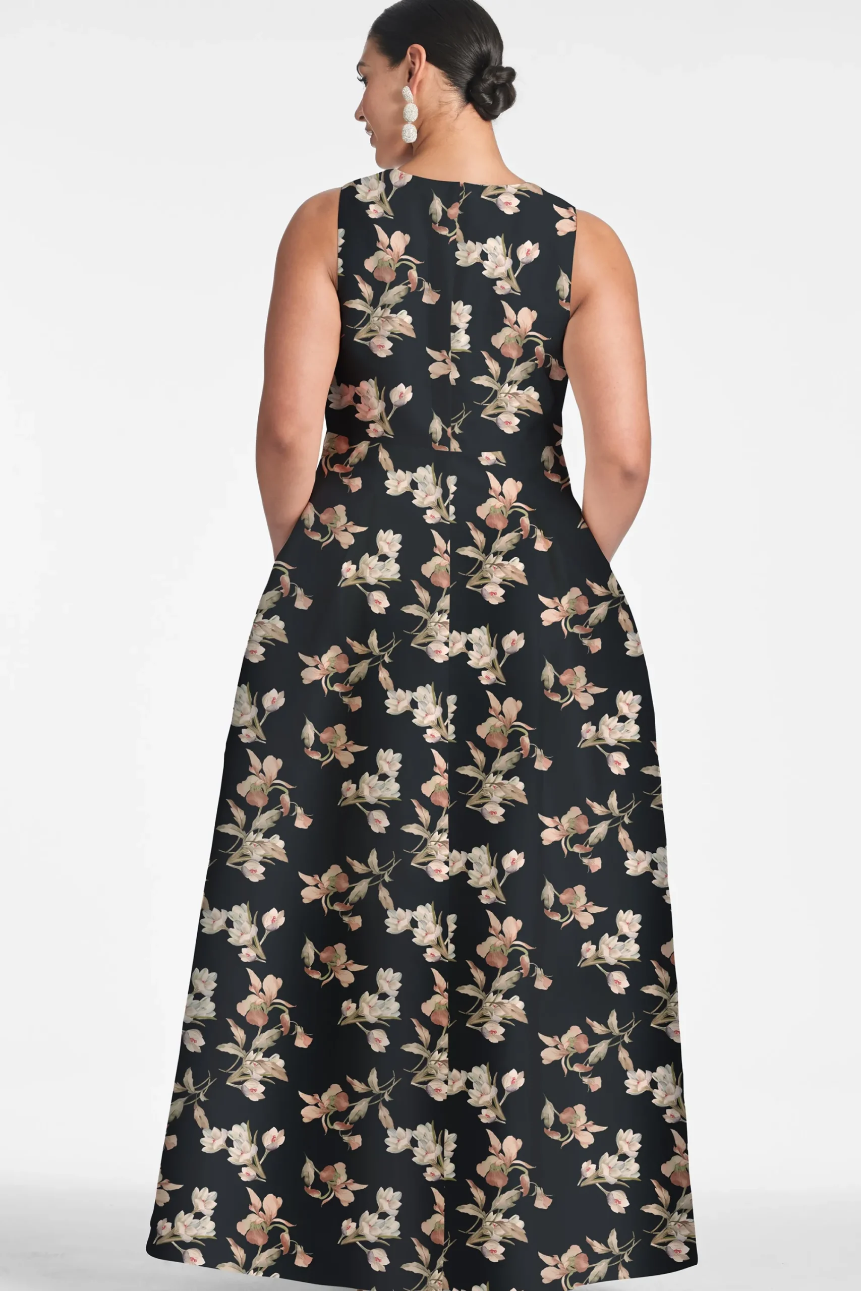 Shop Sachin & Babi Brooke Gown - Black Venetia Petal Blackvenetiapetal